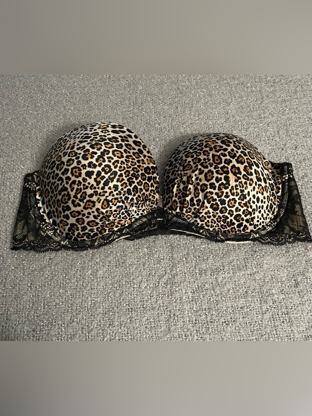 Victoria's Secret Leopard Print Strapless Bra with Black Lace